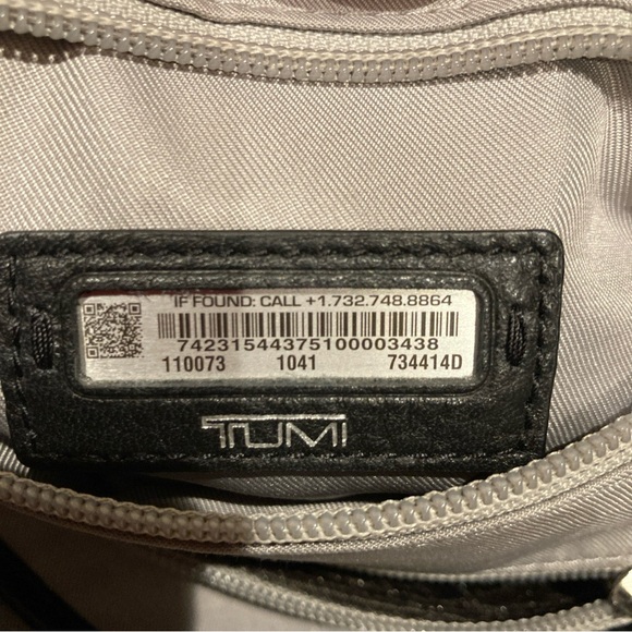 Tumi Stanton Safra Black Leather convertible Bagpack Unisex. main image 2